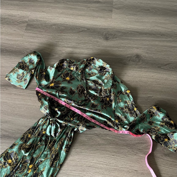 Who What Wear Floral Green Button Down Belted Shirt Midi Dress - Picture 7 of 8